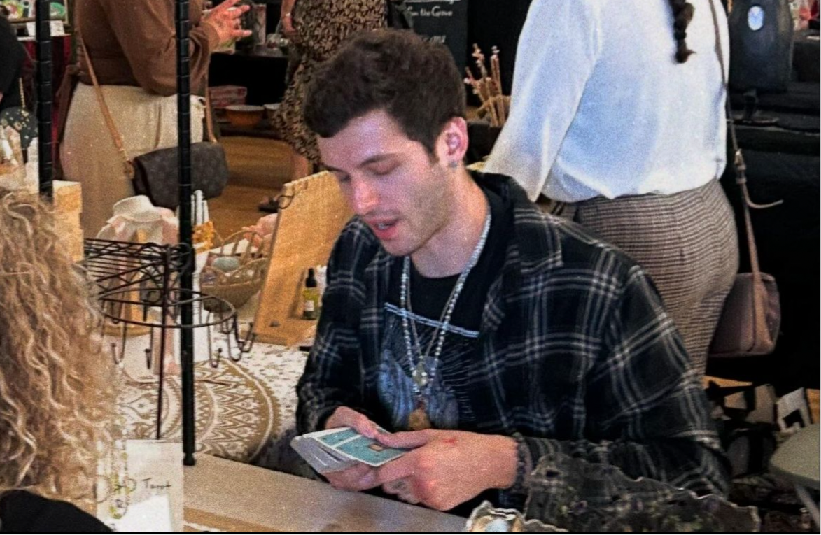 Live Tarot Reading